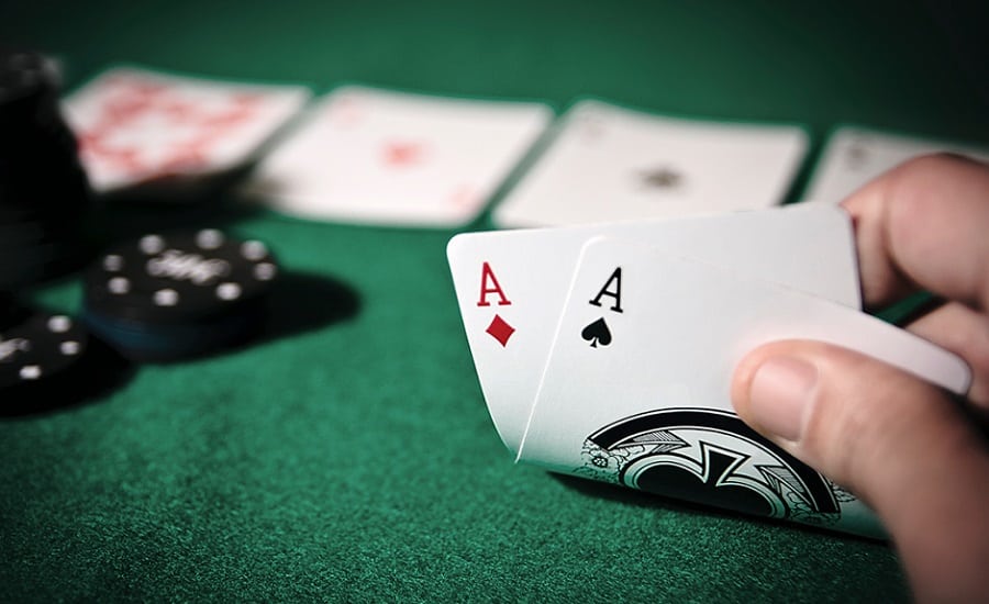 Hướng dẫn luyện chơi để vào chiến game Poker đúng cách