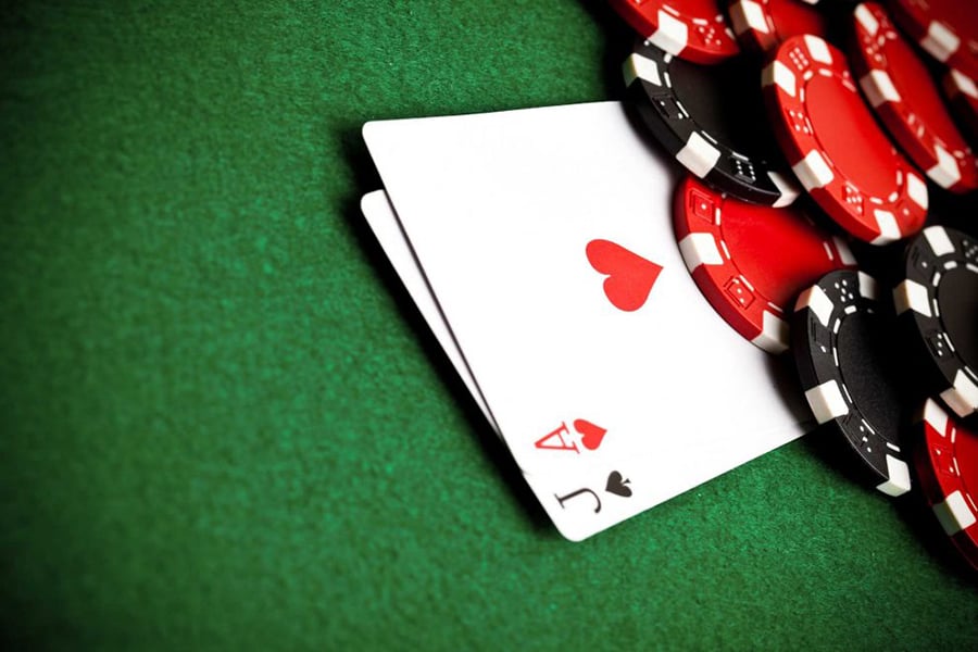 lam the nao de nang trinh choi game poker va tao loi nhuan cao